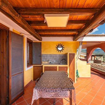 Attico Beddavista Вилласимиус